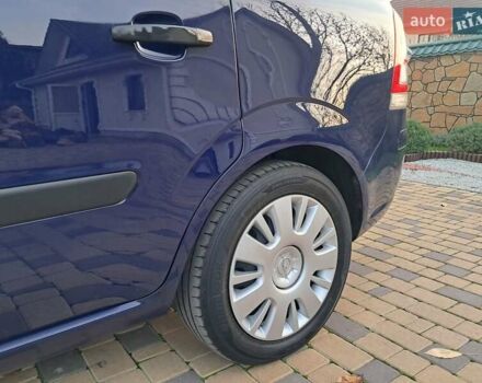 Синий Опель Зафира, объемом двигателя 1.6 л и пробегом 264 тыс. км за 5650 $, фото 25 на Automoto.ua