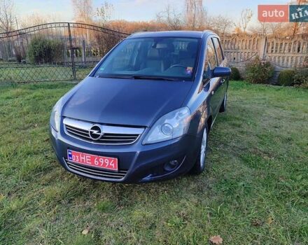 Синий Опель Зафира, объемом двигателя 1.6 л и пробегом 205 тыс. км за 7000 $, фото 2 на Automoto.ua
