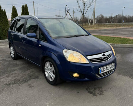Синий Опель Зафира, объемом двигателя 1.7 л и пробегом 294 тыс. км за 4800 $, фото 9 на Automoto.ua