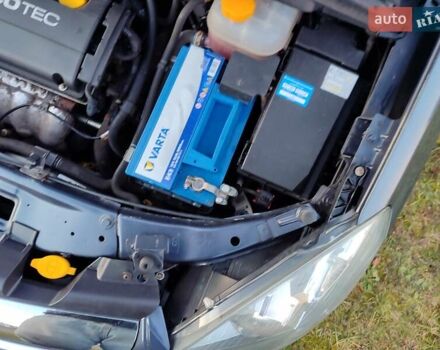 Синий Опель Зафира, объемом двигателя 1.6 л и пробегом 205 тыс. км за 7000 $, фото 43 на Automoto.ua