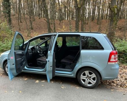 Синій Опель Зафіра, об'ємом двигуна 1.7 л та пробігом 212 тис. км за 7800 $, фото 4 на Automoto.ua