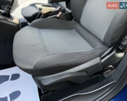 Синий Опель Зафира, объемом двигателя 1.6 л и пробегом 180 тыс. км за 6750 $, фото 48 на Automoto.ua