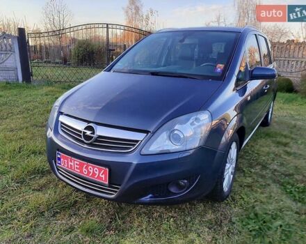 Синий Опель Зафира, объемом двигателя 1.6 л и пробегом 205 тыс. км за 7000 $, фото 3 на Automoto.ua