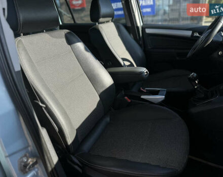 Синій Опель Зафіра, об'ємом двигуна 1.6 л та пробігом 225 тис. км за 6800 $, фото 45 на Automoto.ua