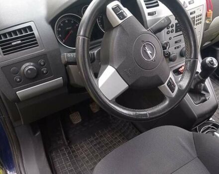 Синий Опель Зафира, объемом двигателя 1.6 л и пробегом 286 тыс. км за 6000 $, фото 1 на Automoto.ua