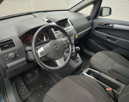 Синий Опель Зафира, объемом двигателя 1.7 л и пробегом 260 тыс. км за 6600 $, фото 5 на Automoto.ua