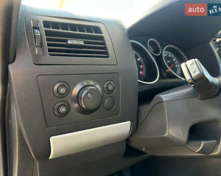 Синій Опель Зафіра, об'ємом двигуна 1.6 л та пробігом 225 тис. км за 6800 $, фото 26 на Automoto.ua