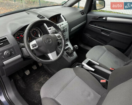 Синий Опель Зафира, объемом двигателя 1.6 л и пробегом 197 тыс. км за 6700 $, фото 11 на Automoto.ua