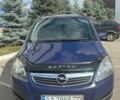 Синий Опель Зафира, объемом двигателя 1.9 л и пробегом 372 тыс. км за 6000 $, фото 2 на Automoto.ua