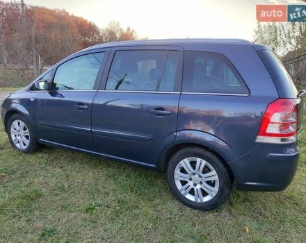 Синий Опель Зафира, объемом двигателя 1.6 л и пробегом 205 тыс. км за 7000 $, фото 8 на Automoto.ua