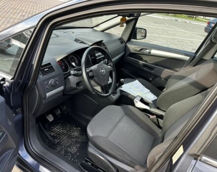 Синій Опель Зафіра, об'ємом двигуна 1.7 л та пробігом 250 тис. км за 8500 $, фото 5 на Automoto.ua