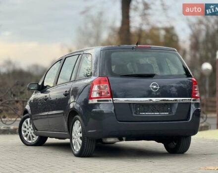 Синий Опель Зафира, объемом двигателя 1.6 л и пробегом 182 тыс. км за 6950 $, фото 22 на Automoto.ua