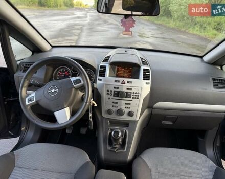 Синий Опель Зафира, объемом двигателя 1.8 л и пробегом 186 тыс. км за 7250 $, фото 54 на Automoto.ua