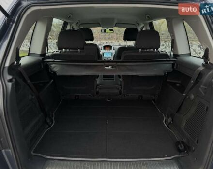 Синий Опель Зафира, объемом двигателя 1.6 л и пробегом 182 тыс. км за 6950 $, фото 74 на Automoto.ua