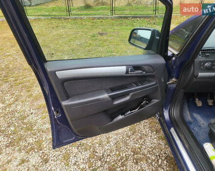 Синий Опель Зафира, объемом двигателя 1.6 л и пробегом 333 тыс. км за 6200 $, фото 17 на Automoto.ua