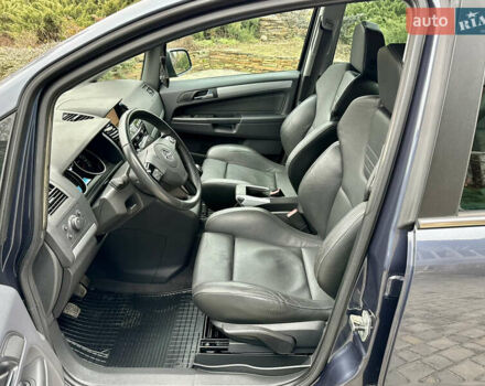 Синий Опель Зафира, объемом двигателя 1.8 л и пробегом 135 тыс. км за 9199 $, фото 41 на Automoto.ua