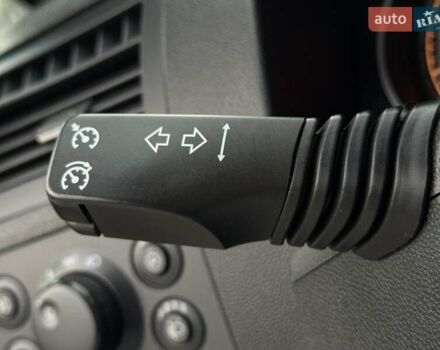 Синий Опель Зафира, объемом двигателя 1.6 л и пробегом 182 тыс. км за 6950 $, фото 46 на Automoto.ua