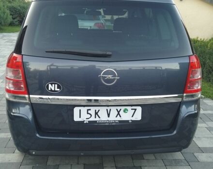 Синий Опель Зафира, объемом двигателя 1.8 л и пробегом 255 тыс. км за 6850 $, фото 2 на Automoto.ua