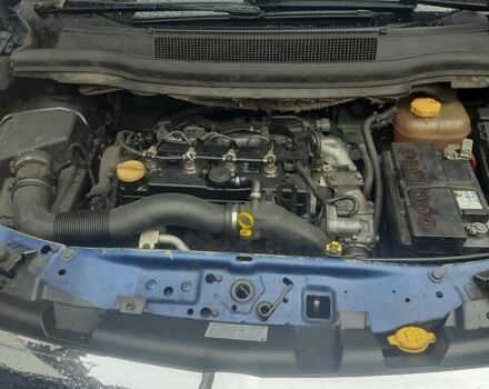 Синий Опель Зафира, объемом двигателя 1.7 л и пробегом 460 тыс. км за 5000 $, фото 4 на Automoto.ua