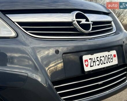 Синий Опель Зафира, объемом двигателя 1.8 л и пробегом 186 тыс. км за 7250 $, фото 3 на Automoto.ua