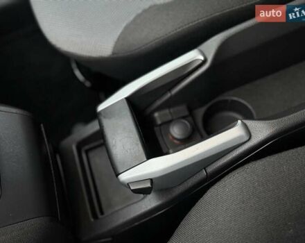 Синий Опель Зафира, объемом двигателя 1.6 л и пробегом 182 тыс. км за 6950 $, фото 54 на Automoto.ua