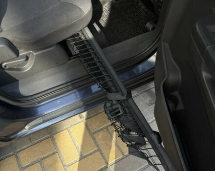 Синий Опель Зафира, объемом двигателя 1.7 л и пробегом 248 тыс. км за 7150 $, фото 15 на Automoto.ua