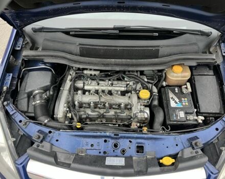 Синий Опель Зафира, объемом двигателя 1.9 л и пробегом 220 тыс. км за 8000 $, фото 8 на Automoto.ua