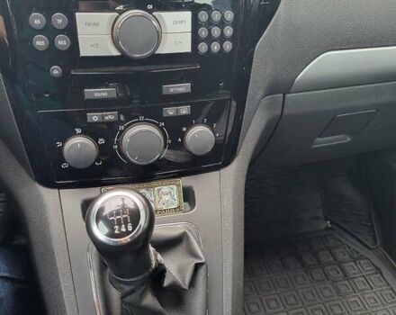 Опель Зафира 2010 в Хмельницком на Automoto.ua Синий Опель Зафира, объемом двигателя 1.6 л и пробегом 235 тыс. км за 5700 $, фото 12 на Automoto.ua