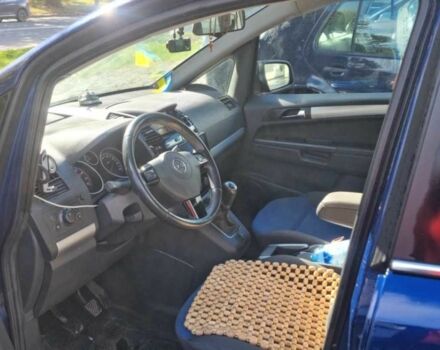 Опель Зафира 2010 в Хмельницком на Automoto.ua Синий Опель Зафира, объемом двигателя 1.8 л и пробегом 225 тыс. км за 6750 $, фото 5 на Automoto.ua