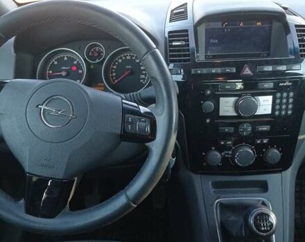 Синий Опель Зафира, объемом двигателя 1.7 л и пробегом 178 тыс. км за 7000 $, фото 7 на Automoto.ua