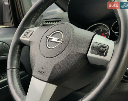 Опель Зафира 2011 в Бердичеве на Automoto.ua Синий Опель Зафира, объемом двигателя 1.7 л и пробегом 396 тыс. км за 7399 $, фото 34 на Automoto.ua