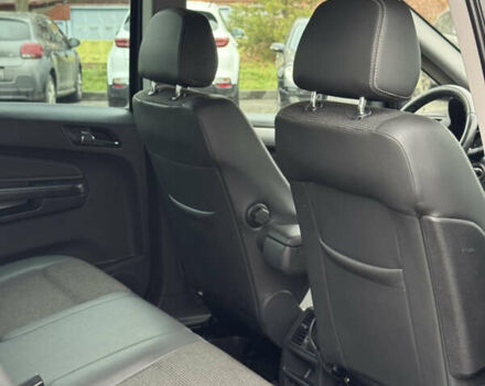 Синий Опель Зафира, объемом двигателя 1.7 л и пробегом 197 тыс. км за 8150 $, фото 36 на Automoto.ua