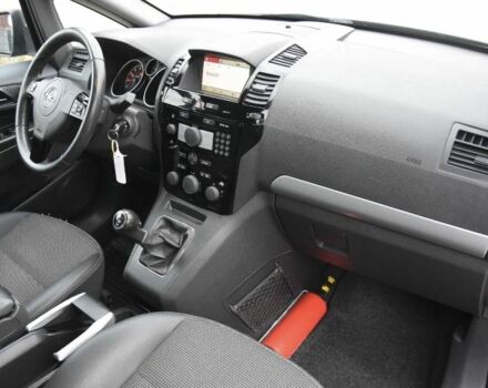 Синий Опель Зафира, объемом двигателя 1.8 л и пробегом 188 тыс. км за 4950 $, фото 19 на Automoto.ua