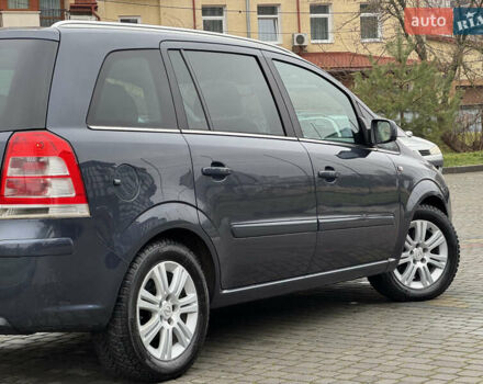 Синий Опель Зафира, объемом двигателя 1.7 л и пробегом 197 тыс. км за 8150 $, фото 17 на Automoto.ua