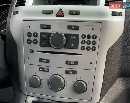 Опель Зафира 2011 в Бердичеве на Automoto.ua Синий Опель Зафира, объемом двигателя 1.7 л и пробегом 396 тыс. км за 7399 $, фото 35 на Automoto.ua