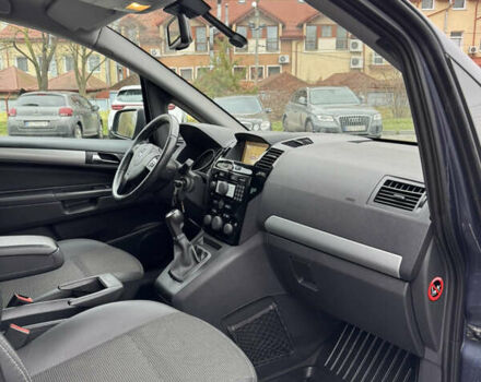 Синий Опель Зафира, объемом двигателя 1.7 л и пробегом 197 тыс. км за 8150 $, фото 32 на Automoto.ua