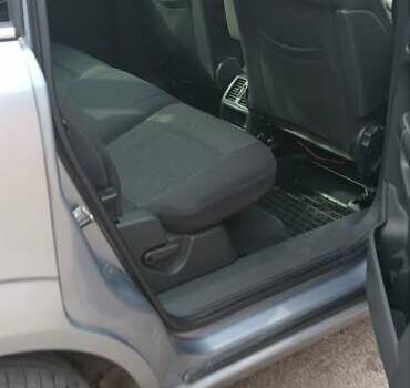 Синий Опель Зафира, объемом двигателя 1.69 л и пробегом 232 тыс. км за 6300 $, фото 10 на Automoto.ua