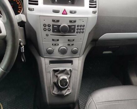 Синий Опель Зафира, объемом двигателя 1.6 л и пробегом 241 тыс. км за 5999 $, фото 8 на Automoto.ua