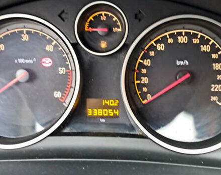 Синий Опель Зафира, объемом двигателя 1.69 л и пробегом 338 тыс. км за 7500 $, фото 9 на Automoto.ua