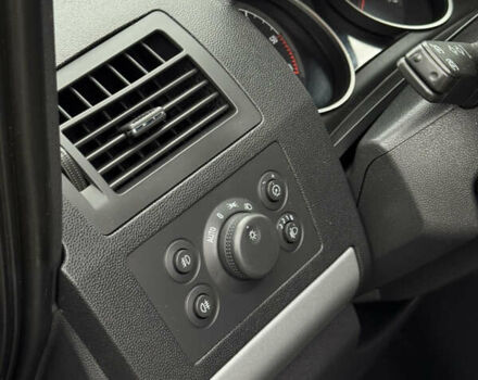 Синий Опель Зафира, объемом двигателя 1.7 л и пробегом 197 тыс. км за 8150 $, фото 22 на Automoto.ua