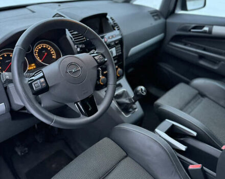 Синій Опель Зафіра, об'ємом двигуна 1.6 л та пробігом 235 тис. км за 6500 $, фото 11 на Automoto.ua