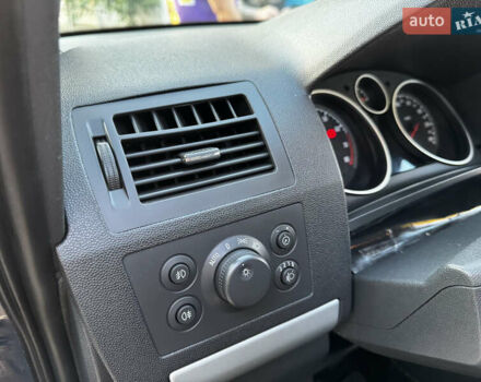 Синий Опель Зафира, объемом двигателя 1.6 л и пробегом 192 тыс. км за 7400 $, фото 6 на Automoto.ua