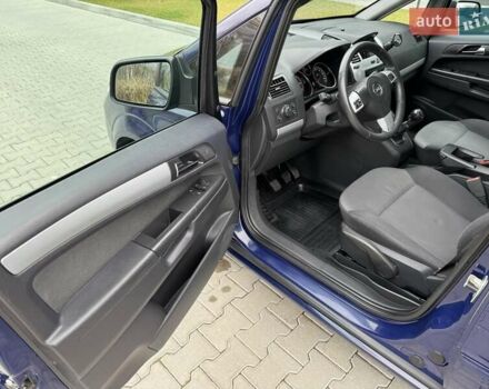 Синий Опель Зафира, объемом двигателя 1.69 л и пробегом 233 тыс. км за 7200 $, фото 10 на Automoto.ua