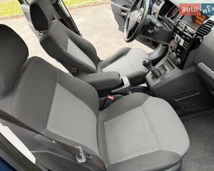 Синій Опель Зафіра, об'ємом двигуна 1.6 л та пробігом 207 тис. км за 7400 $, фото 24 на Automoto.ua