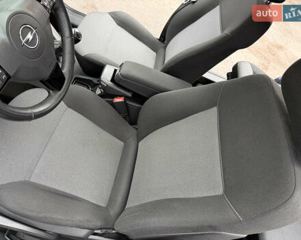 Синій Опель Зафіра, об'ємом двигуна 1.6 л та пробігом 207 тис. км за 7400 $, фото 30 на Automoto.ua