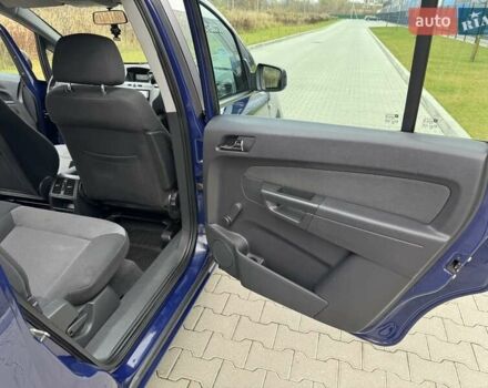 Синий Опель Зафира, объемом двигателя 1.69 л и пробегом 233 тыс. км за 7200 $, фото 12 на Automoto.ua