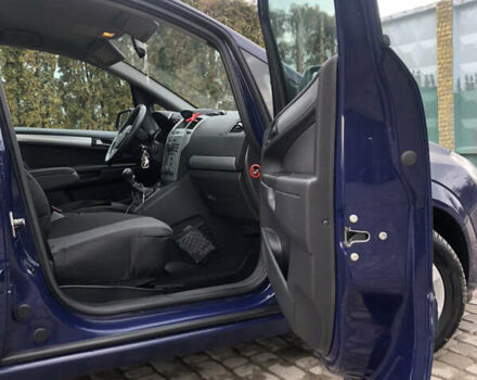 Синий Опель Зафира, объемом двигателя 1.69 л и пробегом 270 тыс. км за 7700 $, фото 13 на Automoto.ua