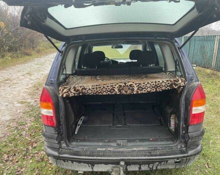 Синий Опель Зафира, объемом двигателя 1.8 л и пробегом 250 тыс. км за 1700 $, фото 5 на Automoto.ua