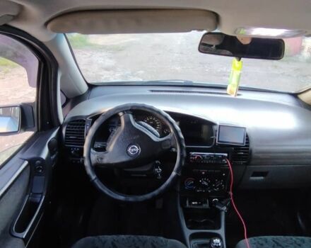 Синий Опель Зафира, объемом двигателя 1.8 л и пробегом 380 тыс. км за 3500 $, фото 3 на Automoto.ua