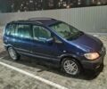 Синий Опель Зафира, объемом двигателя 2 л и пробегом 360 тыс. км за 2700 $, фото 3 на Automoto.ua